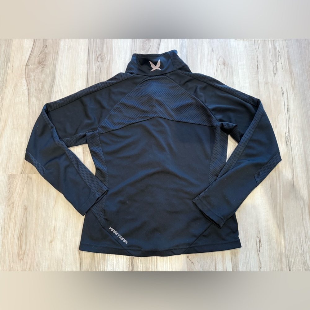 Kari Traa full zip with pockets , fits like xs - size tag is gone - Picture 2 of 7
